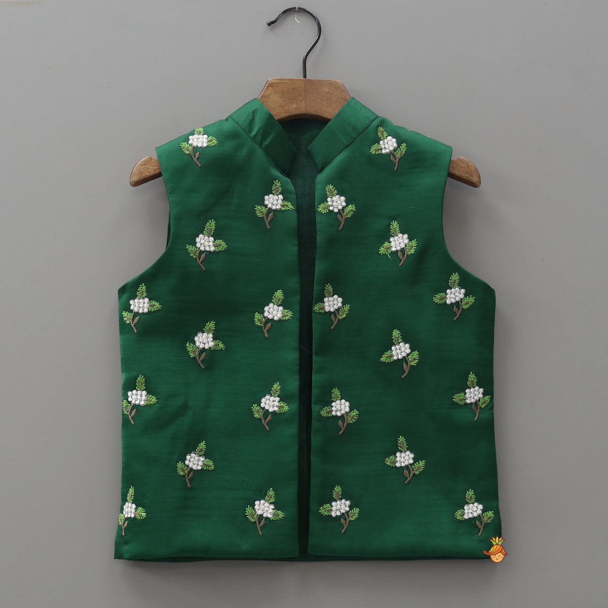 Pre Order: Ethnic Kurta With Floral-Embroidered Exquisite Jacket And Pyjama