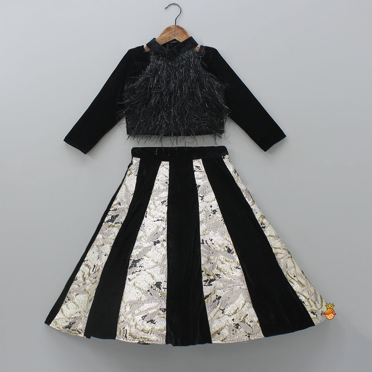 Pre Order: Elegant Velvet Inner Top With Halter Neck Fur Top And Gorgeous Dual-Tone Panelled Lehenga