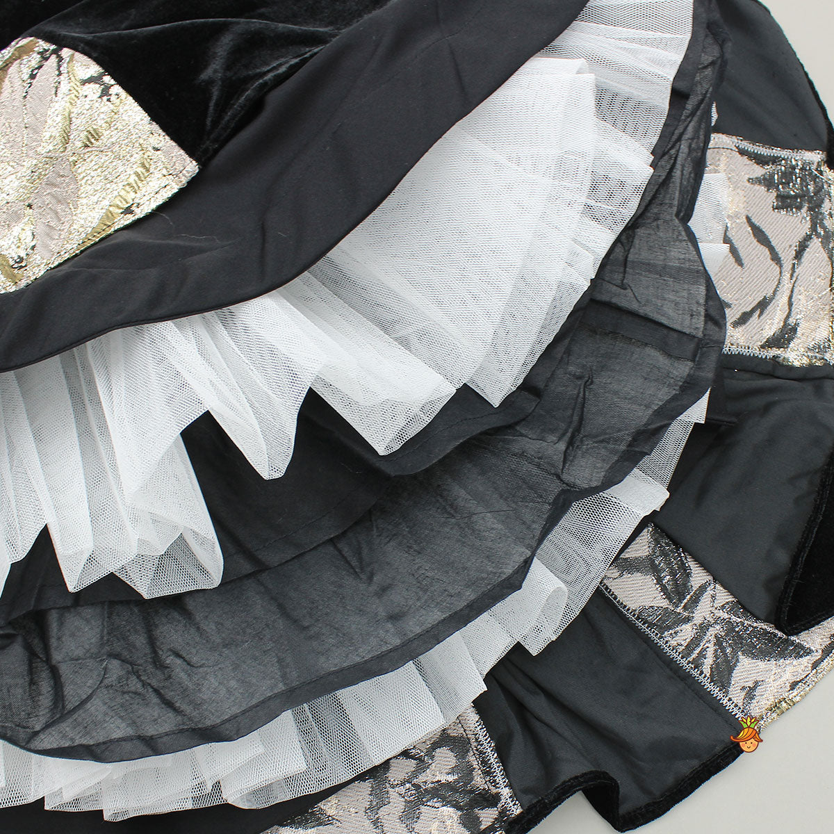 Pre Order: Elegant Velvet Inner Top With Halter Neck Fur Top And Gorgeous Dual-Tone Panelled Lehenga