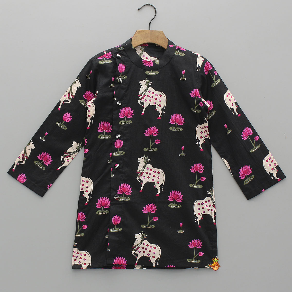 Lotus Printed Side Buttons Kurta With Pyjama