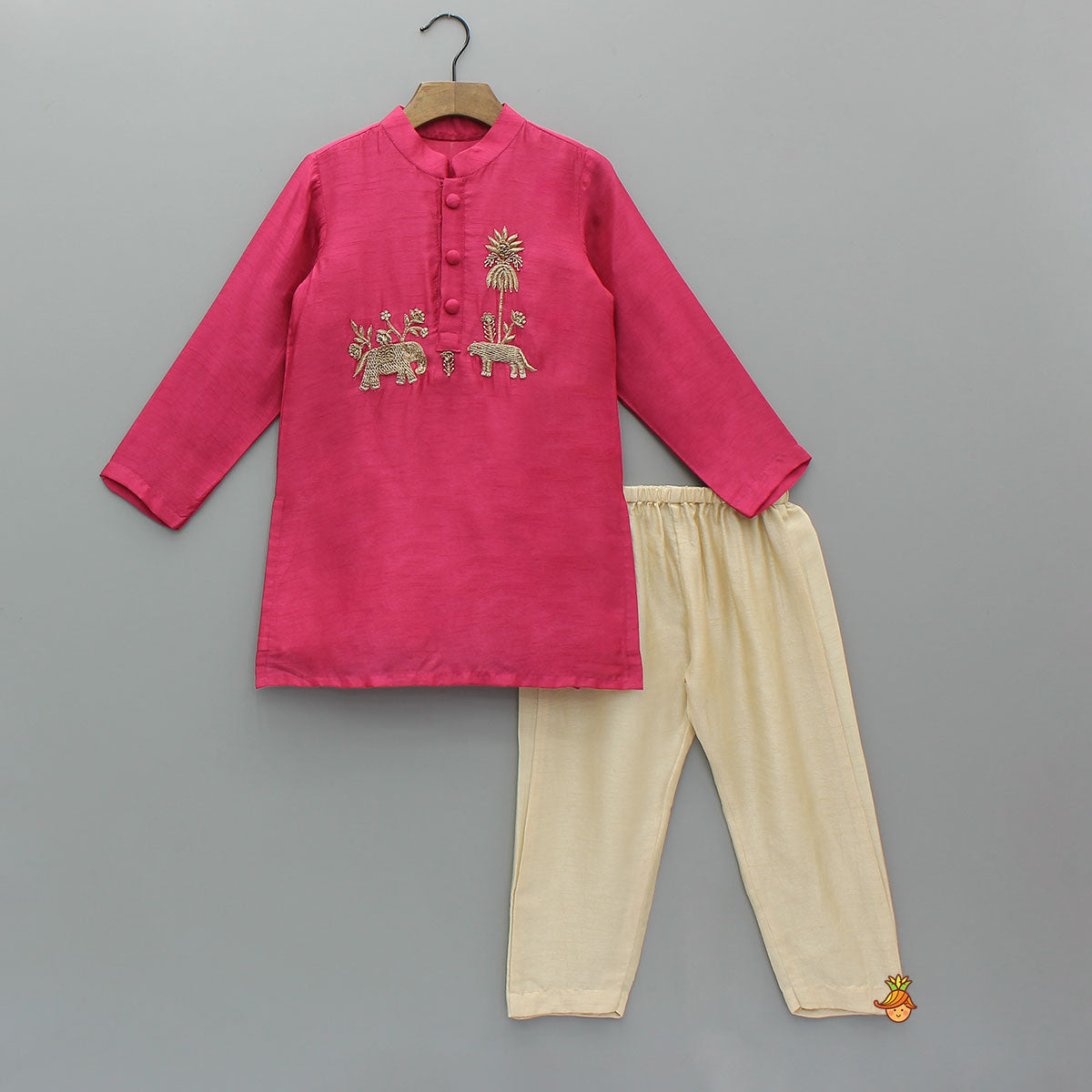 Pre Order: Animal Motif Embroidered Silk Kurta With Pyjama