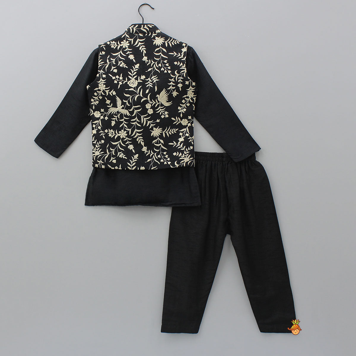 Pre Order: Silk Ethnic Kurta With Asymmetric Front-Open Jacket And Pyjama