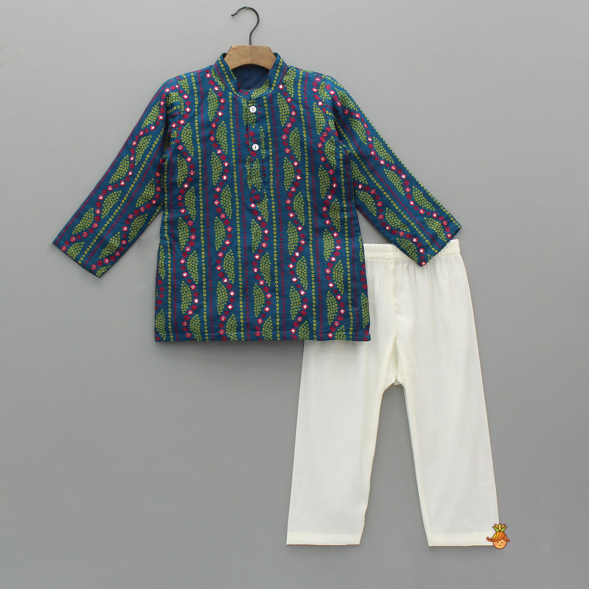 Pre Order: Bandhani Printed Kurta And Pyjama