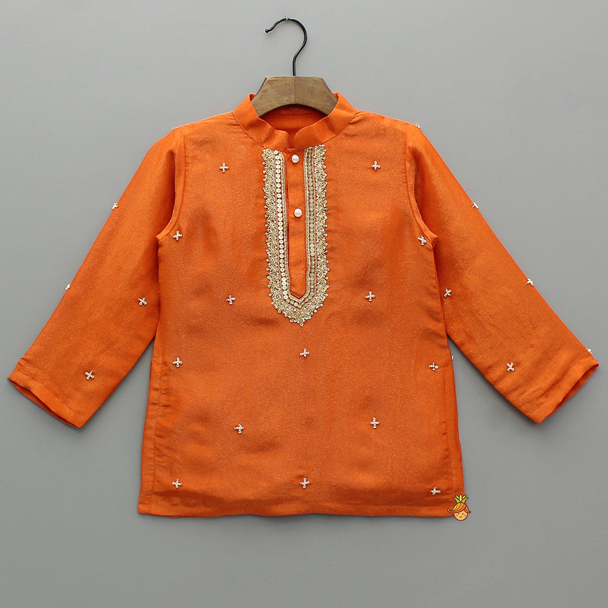 Pre Order: Shimmery Kurta With Embroidered Placket And Pyjama