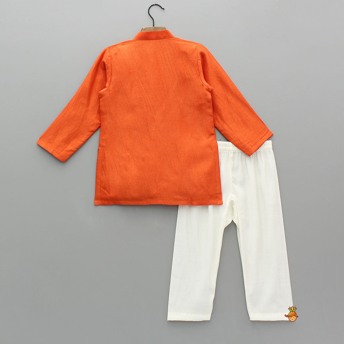 Pre Order: Pin Tuck Detail Kurta And Pyjama