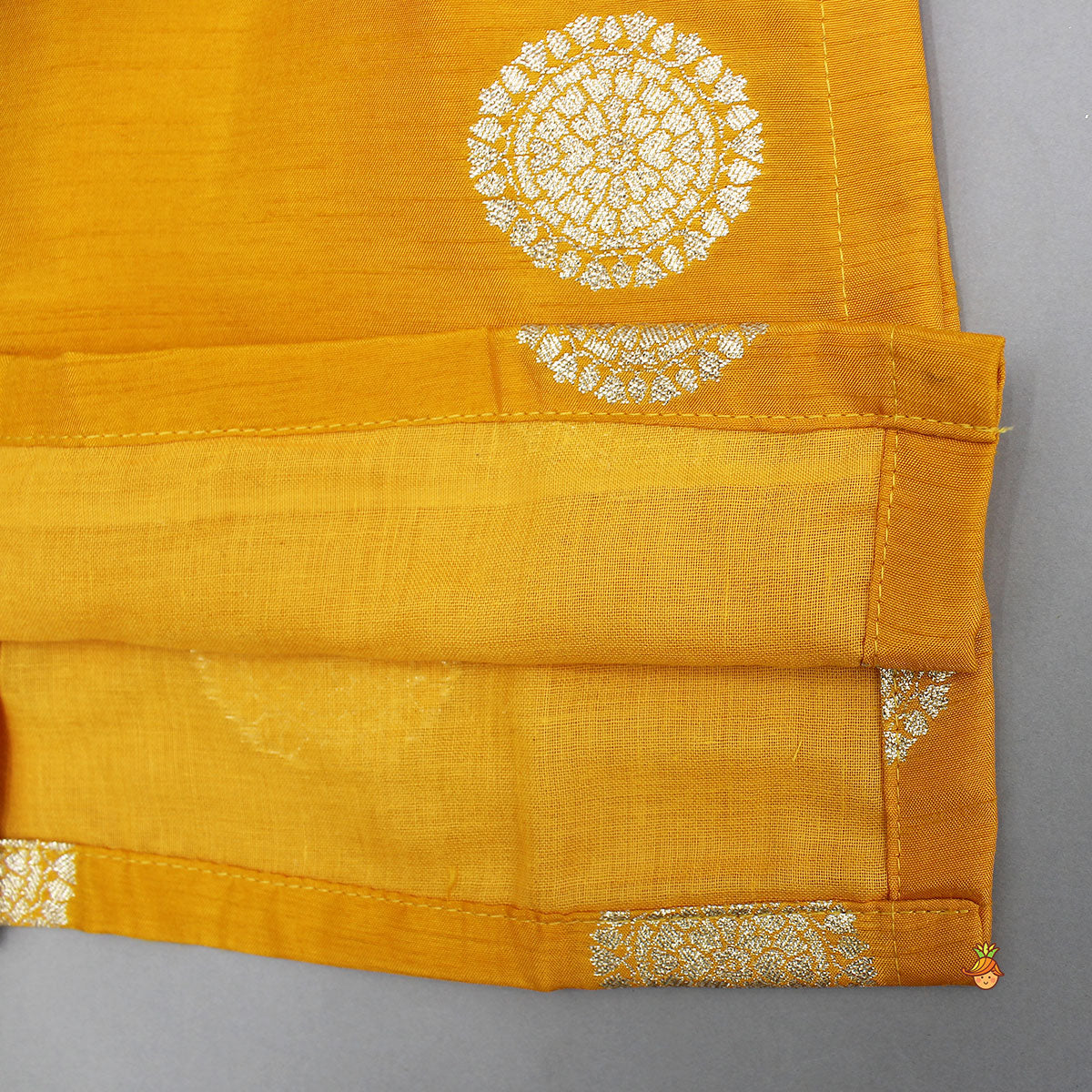 Pre Order: Front Open Ethnic Kurta And Pyjama