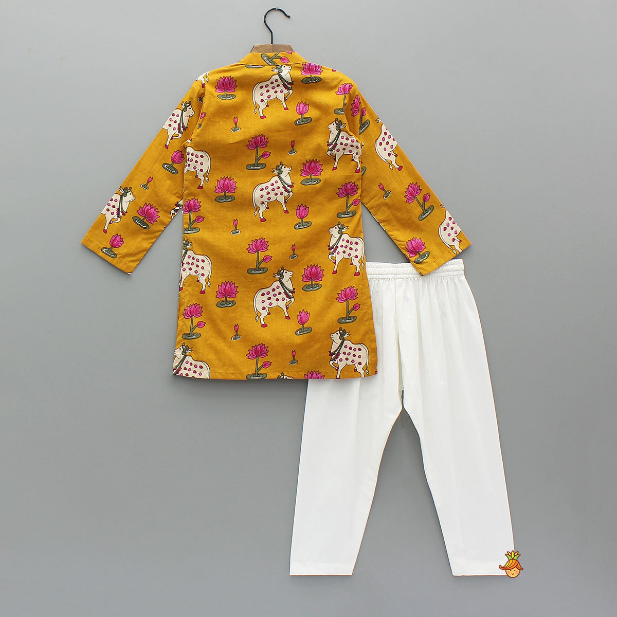 Lotus Printed Kurta With Pyjama