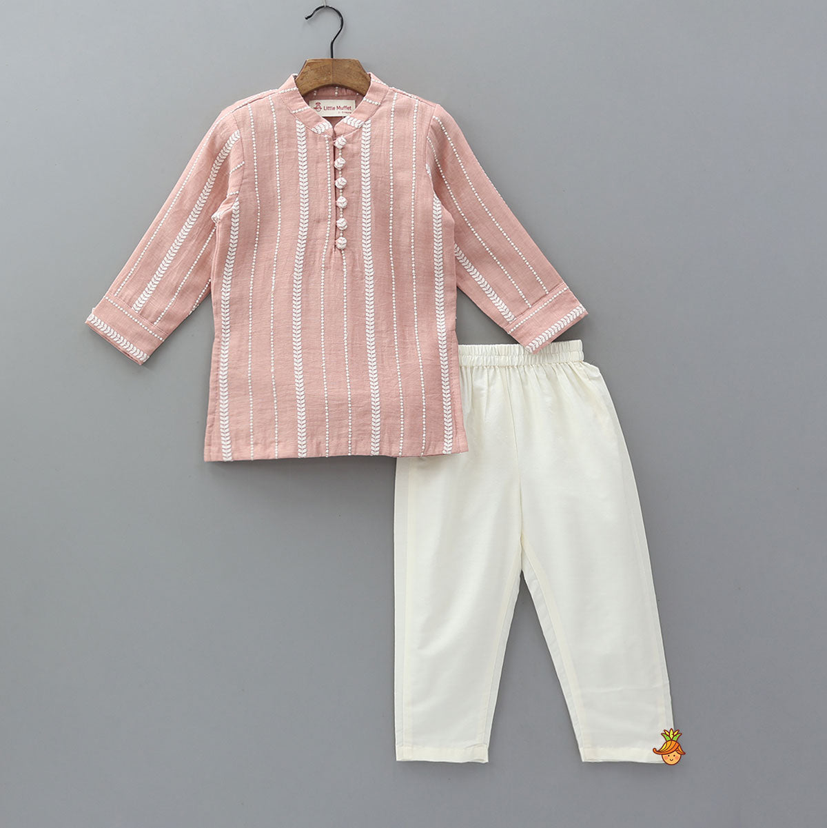 Pre Order: Thread-Embroidered Kurta With Pyjama