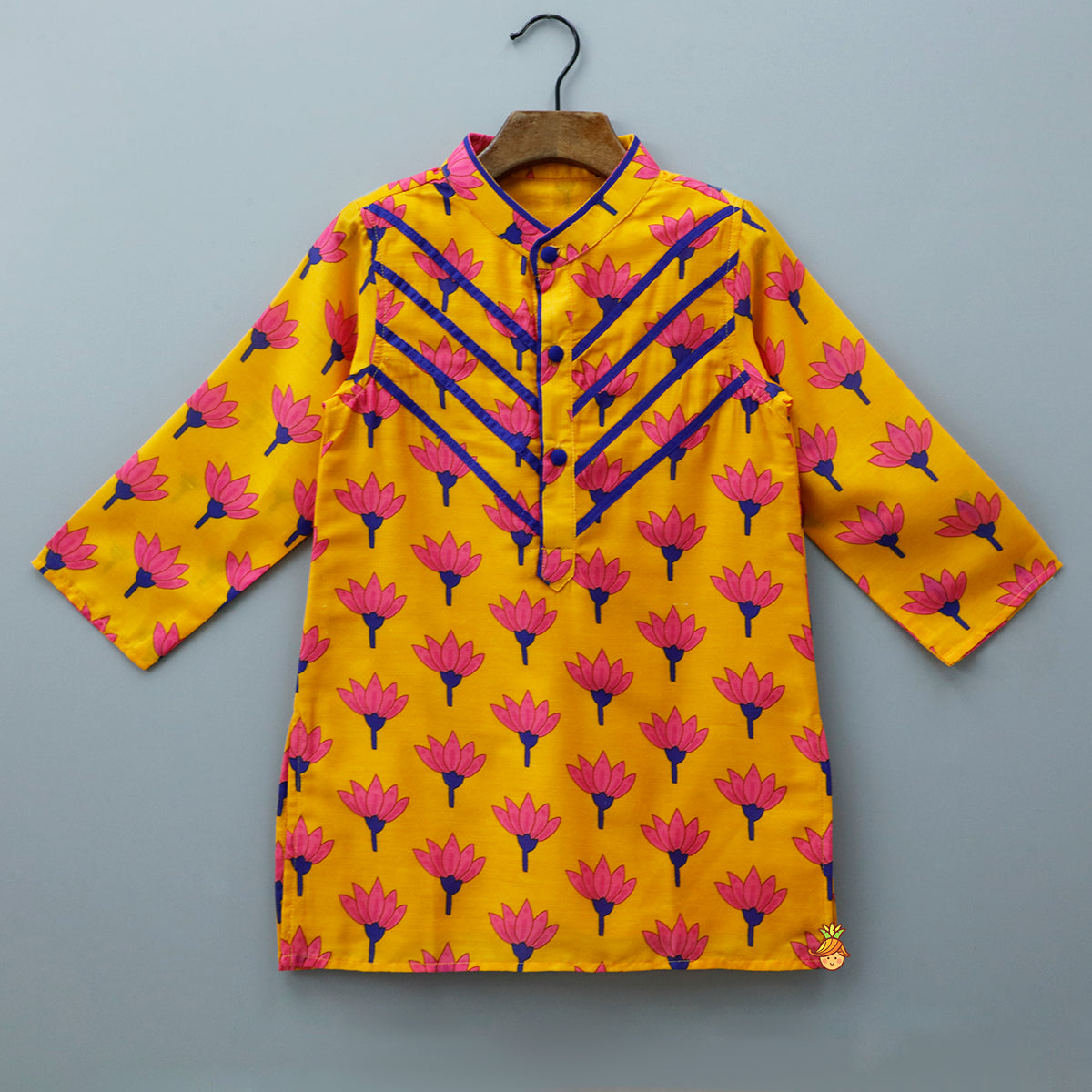 Pre Order: Beautiful Floral Printed Ethnic Kurta And Dhoti