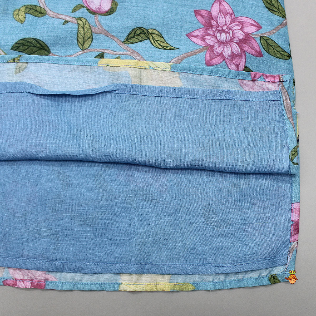 Pre Order: Bird And Floral Printed Kurta With Pyjama