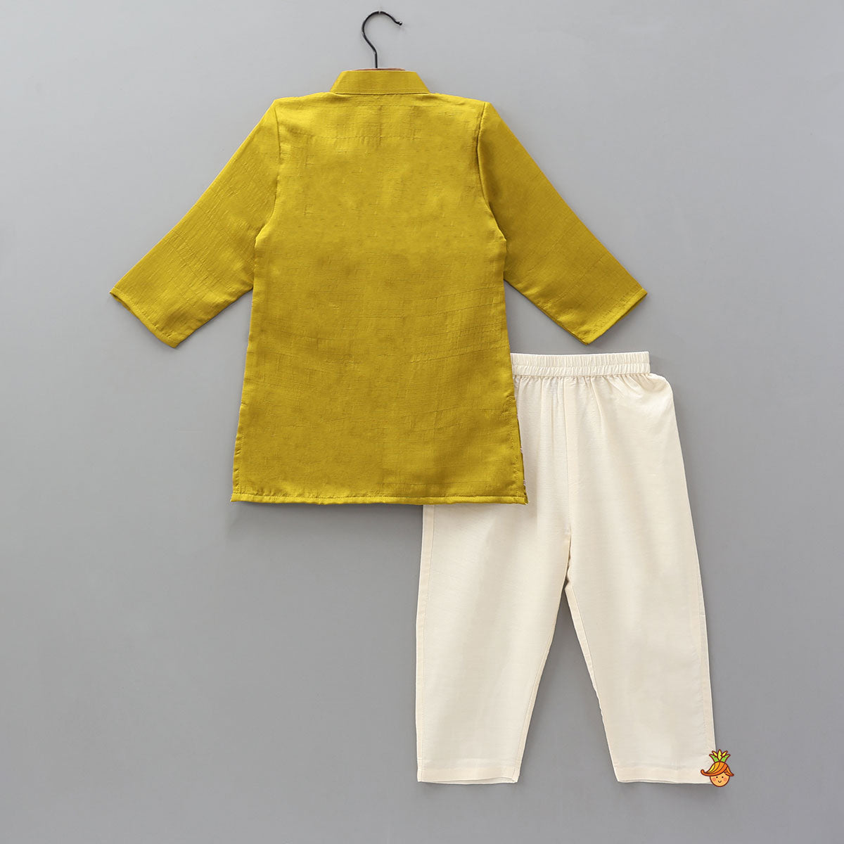 Zig-Zag Designed Kurta And Pyjama