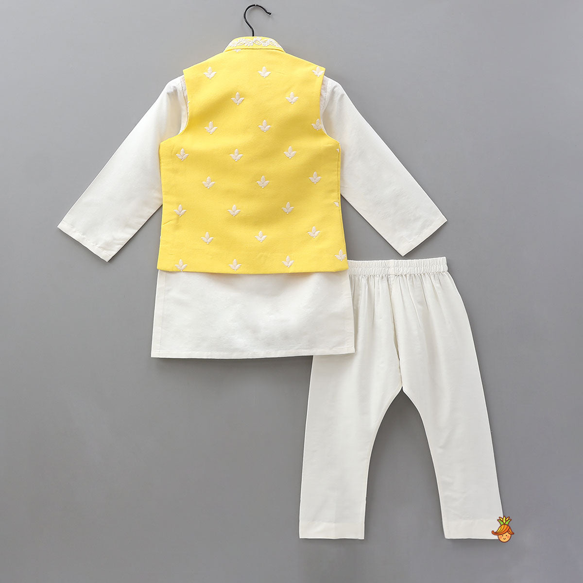 Pre Order: Ethnic Kurta With Thread-Work Jacket And Pyjama