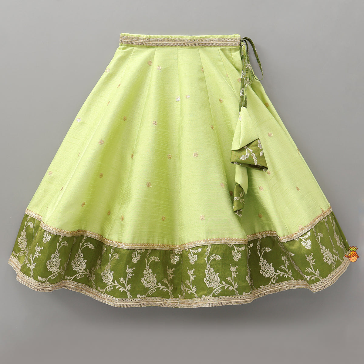 Pre Order: Contrast Yoke Top With Lehenga And Net Dupatta