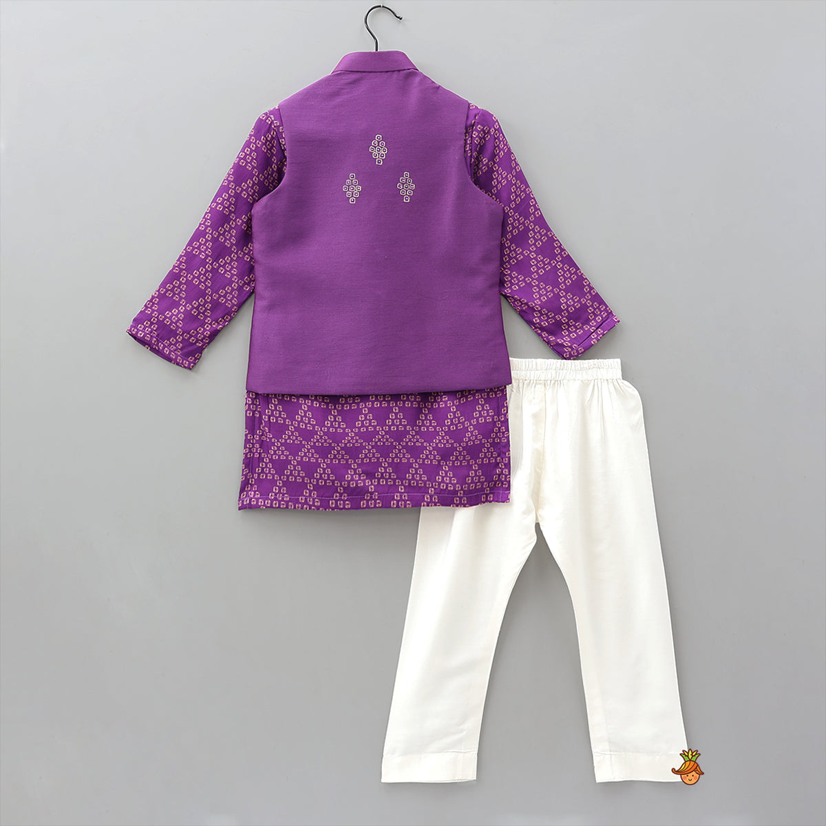 Pre Order: Printed Kurta With Pocket-Detail Jacket And Pyjama