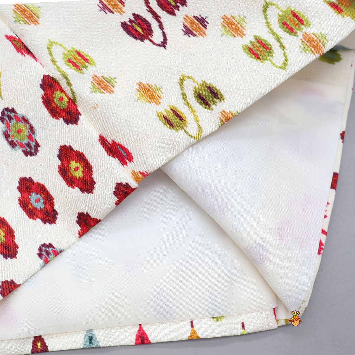 Pre Order: Ethnic Kurta With Printed Jacket And Pyjama