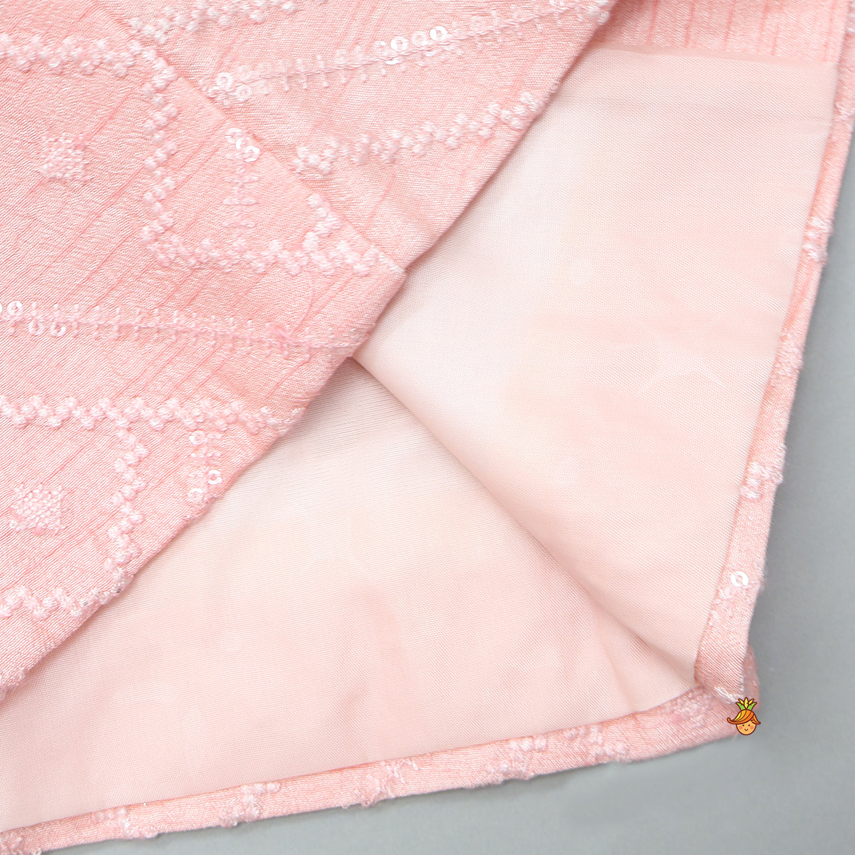 Pre Order: Elegant Kurta With Thread-Work Jacket And Pyjama