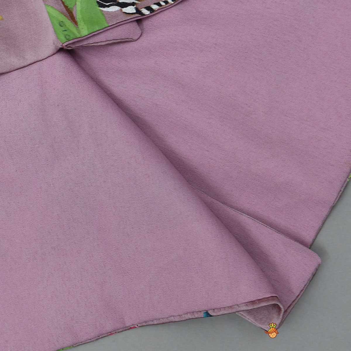 Pre Order: Ethnic Kurta With Hand-Painted Jacket And Matching Pyjama