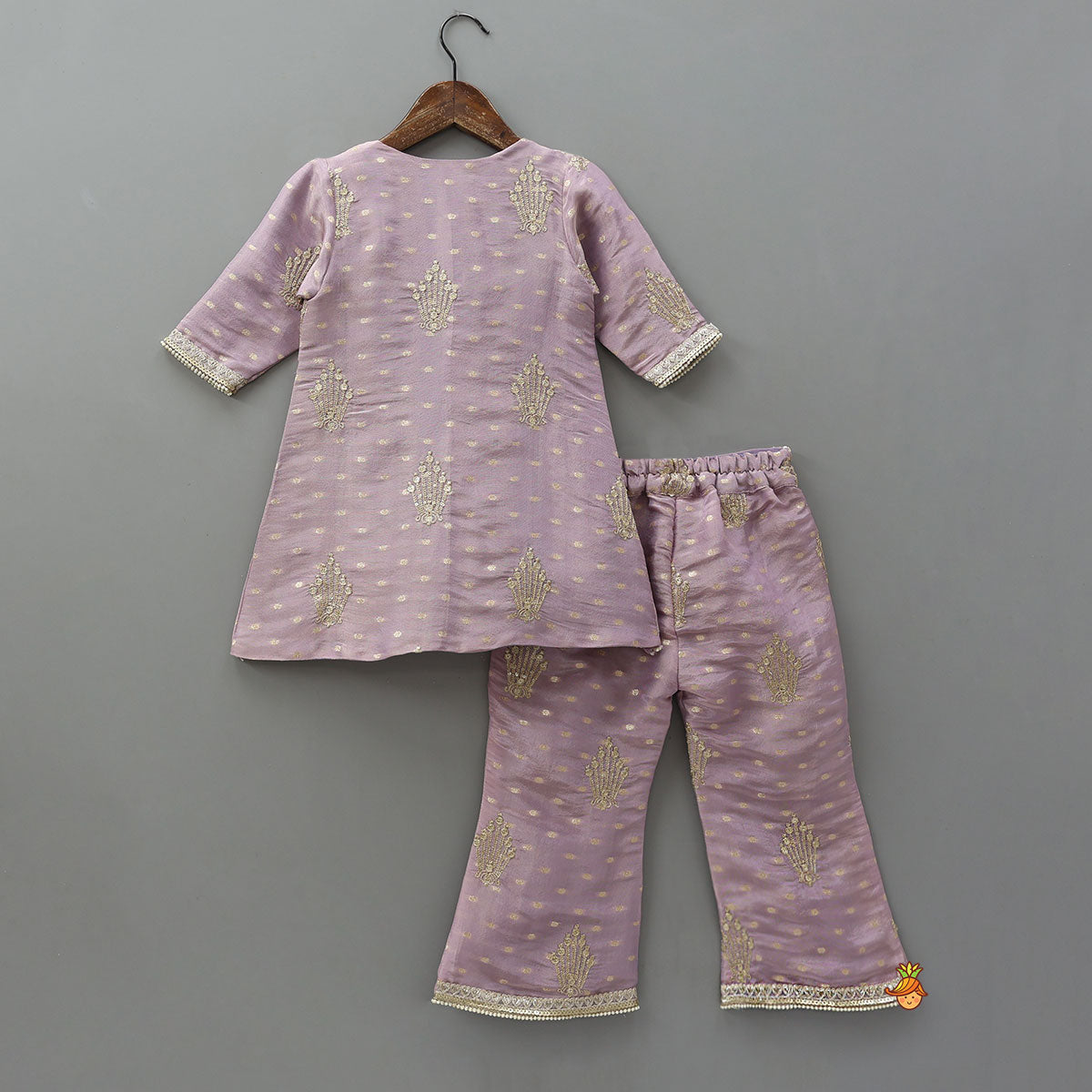 Pre Order: Contrasting Yoke Front Slit Kurti With Pant And Dupatta