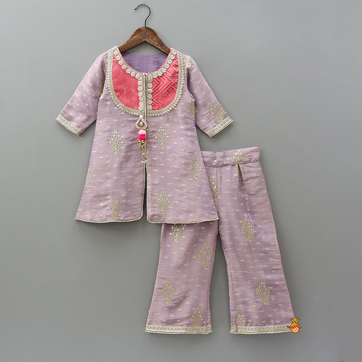 Pre Order: Contrasting Yoke Front Slit Kurti With Pant And Dupatta