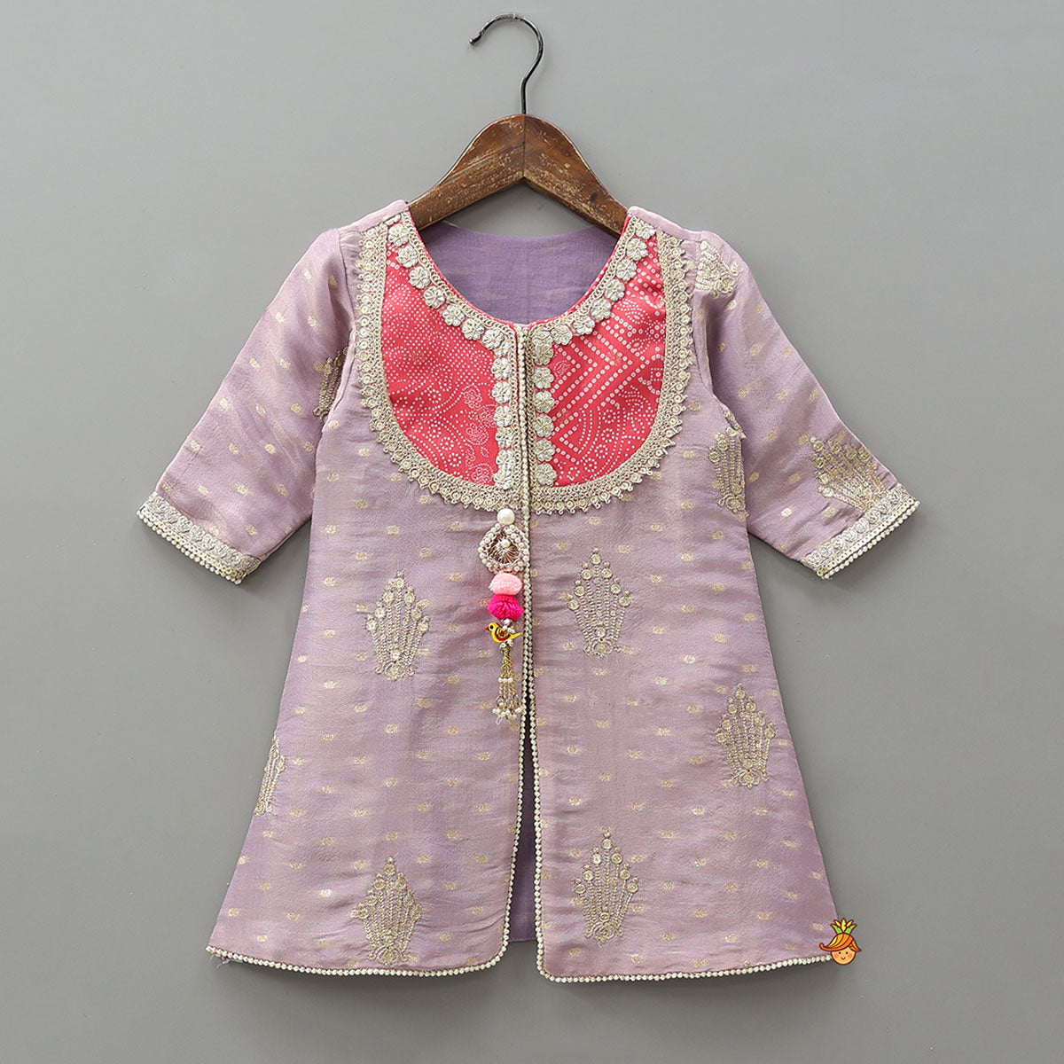 Pre Order: Contrasting Yoke Front Slit Kurti With Pant And Dupatta