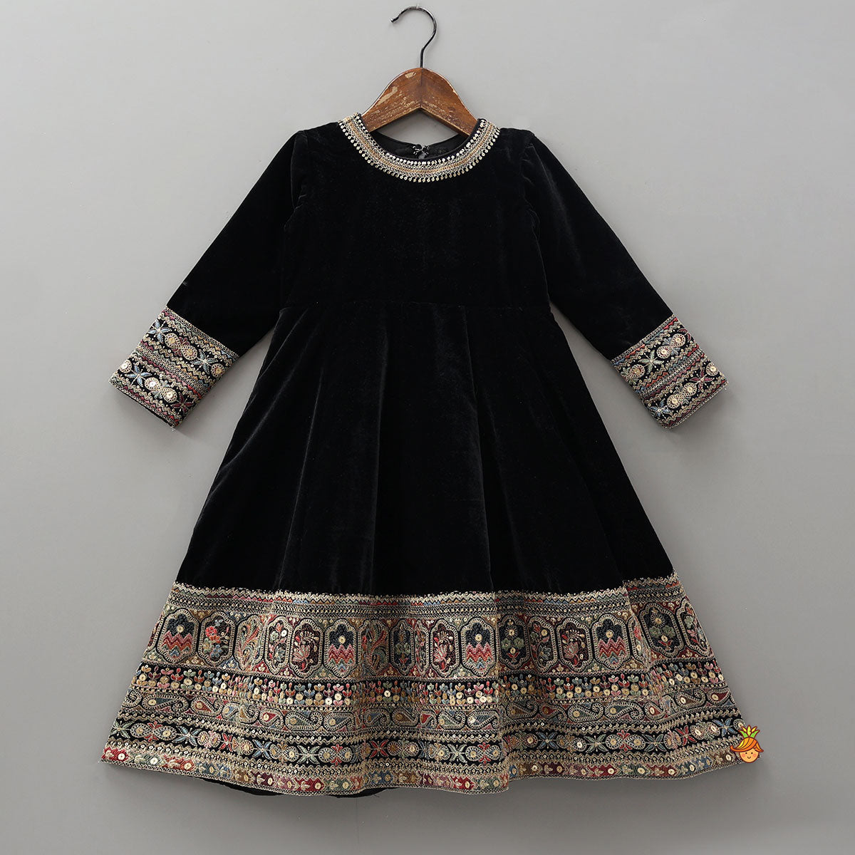 Intricately Embroidered Elegant Kurti