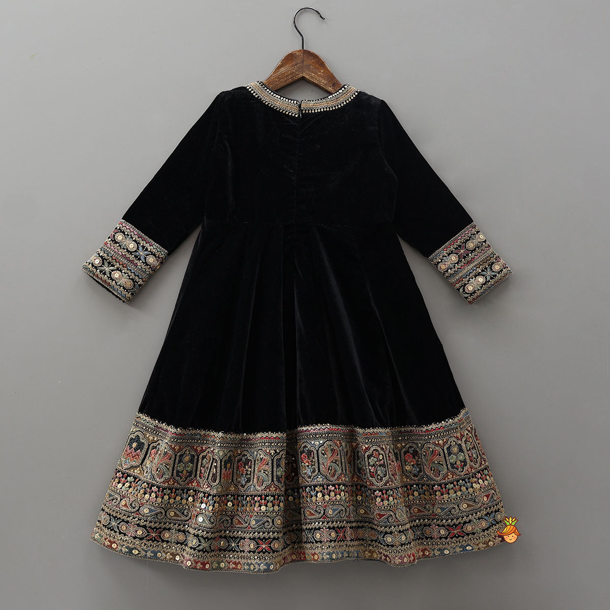 Intricately Embroidered Elegant Kurti