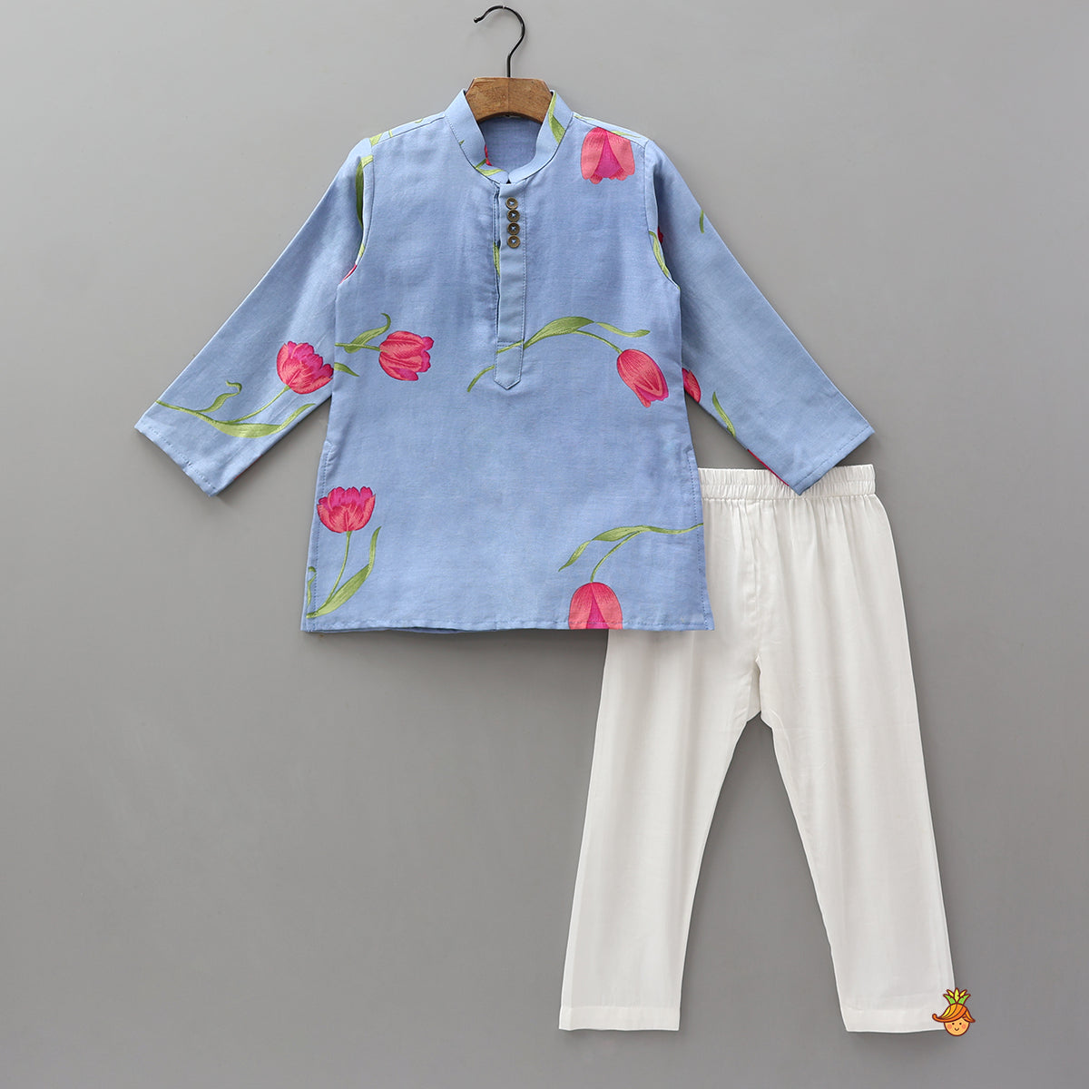 Pre Order: Mandarin-Collar Kurta With Printed Jacket And Pyjama