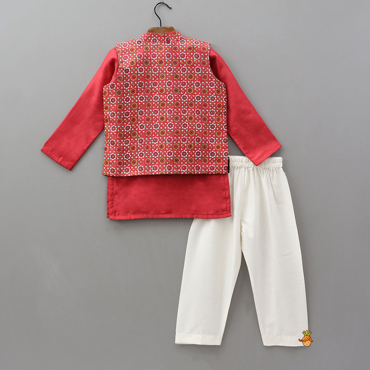 Pre Order: Kurta With Beautiful Printed Jacket And Pyjama