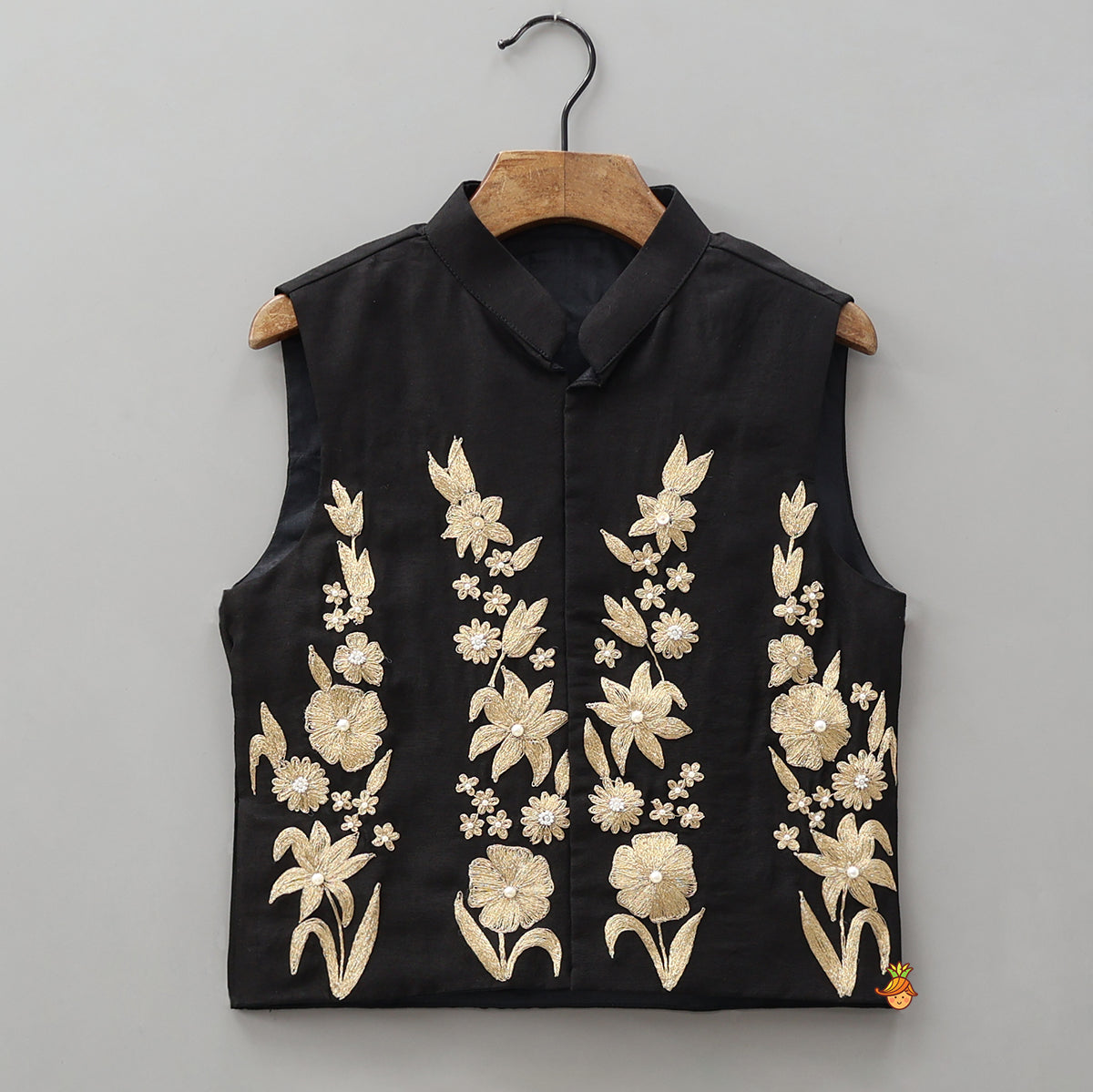 Pre Order: Kurta With Embroidered Jacket And Pyjama