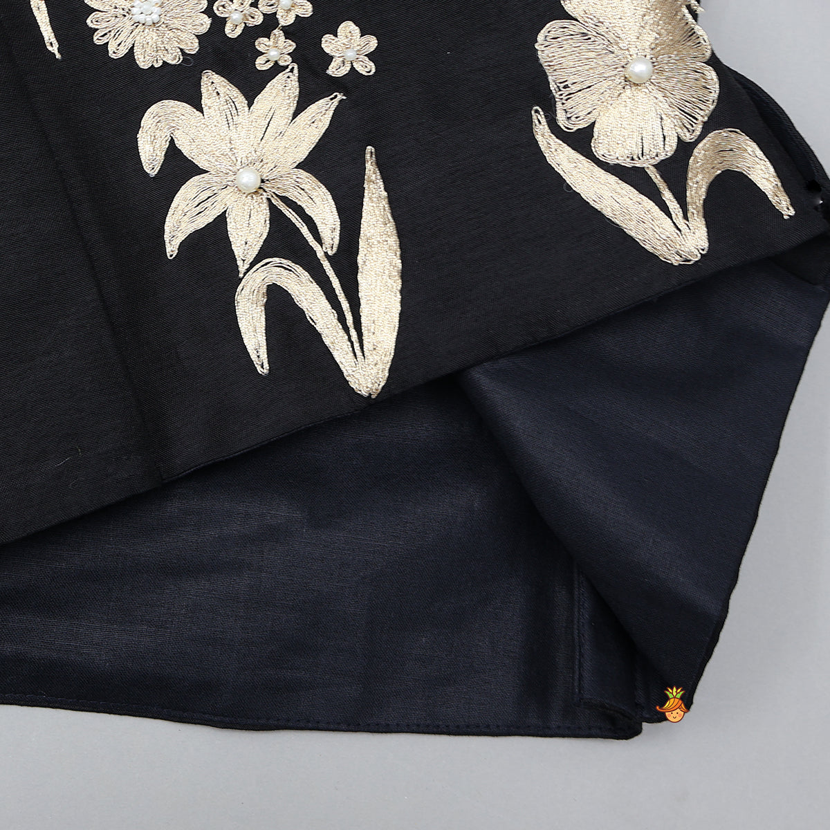 Pre Order: Kurta With Embroidered Jacket And Pyjama