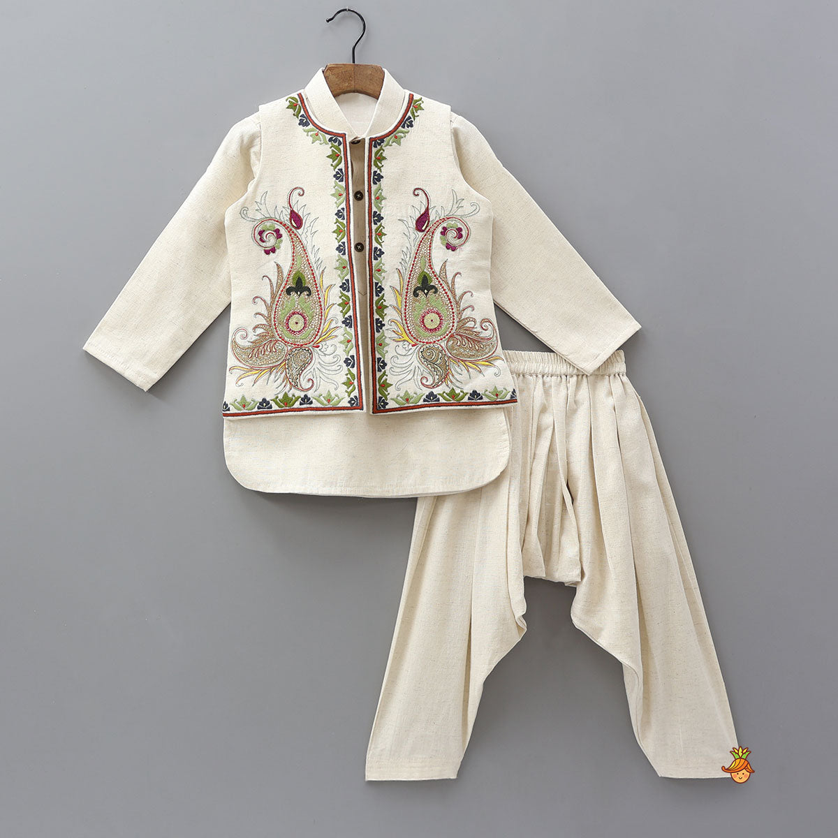 Pre Order: Ethnic Kurta With Thread-Embroidered Open Jacket And Patiala