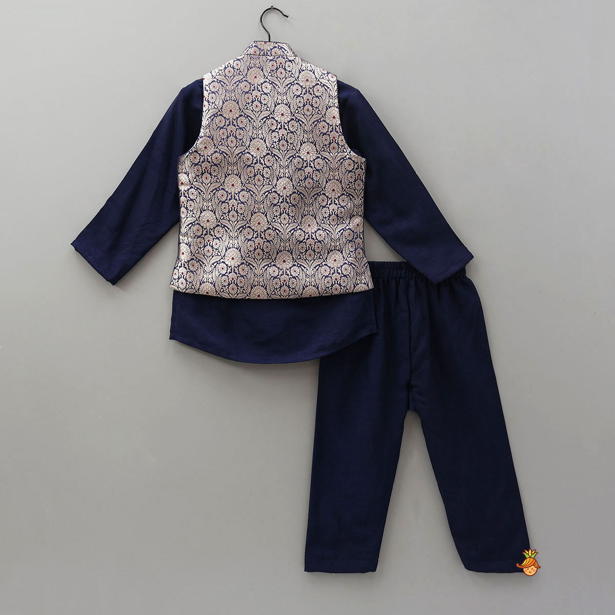 Pre Order: Ethnic Kurta With Brocade Jacket And Pyjama