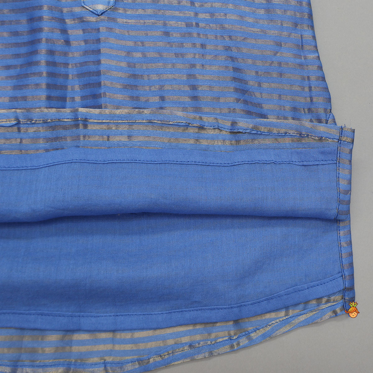 Pre Order: Striped Mandarin Collar Kurta With Open Jacket And Pyjama