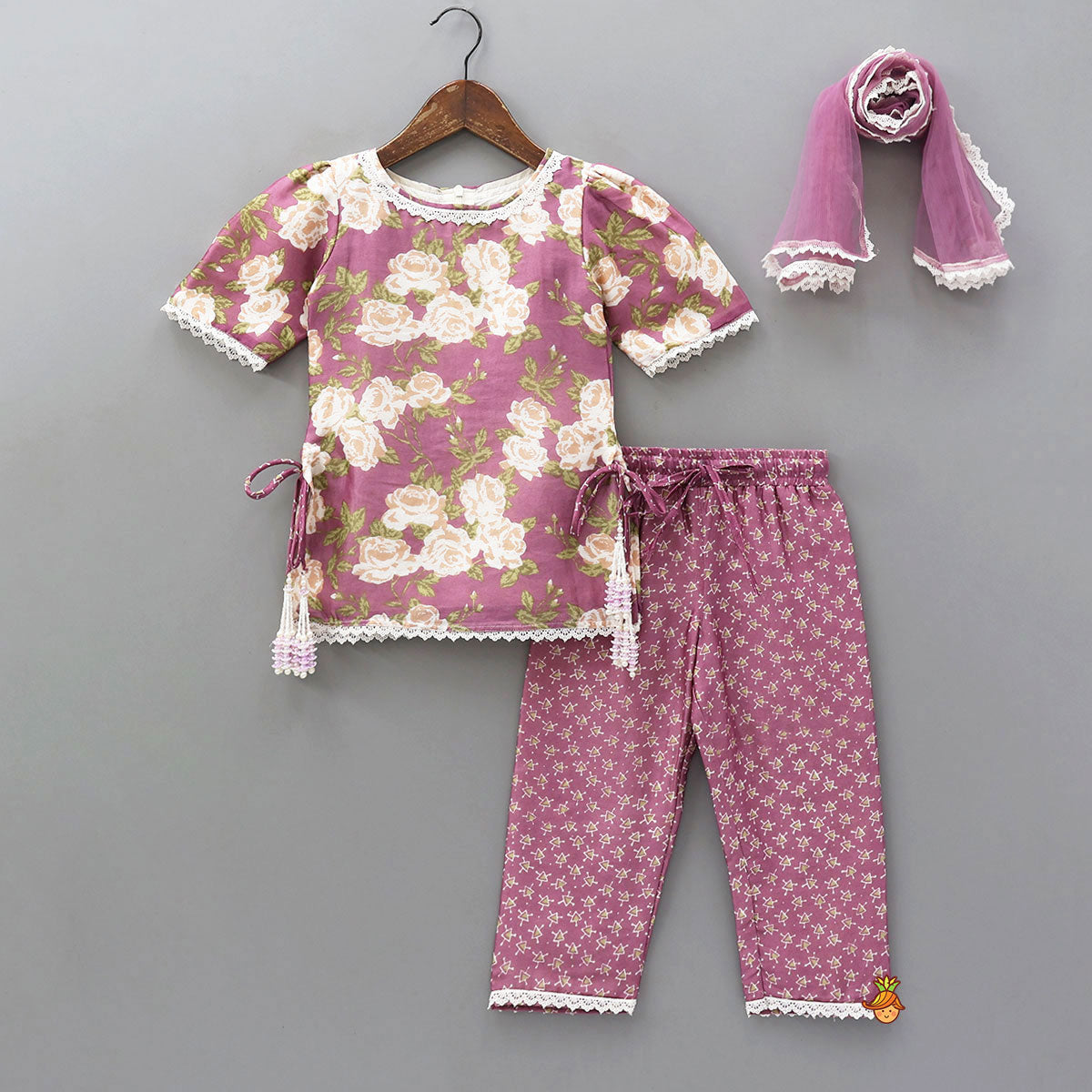 Pre Order: Side Knot Detail Floral Printed Kurti And Pant With Dupatta