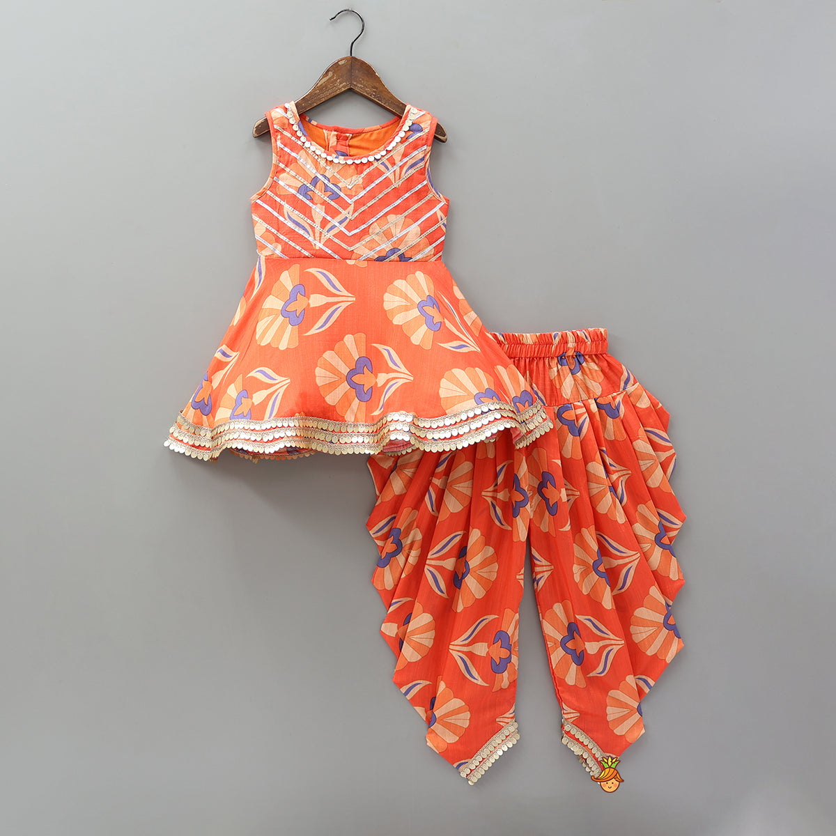 Pre Order: Sleeveless Printed Lace Adorned Kurti With Matching Dhoti