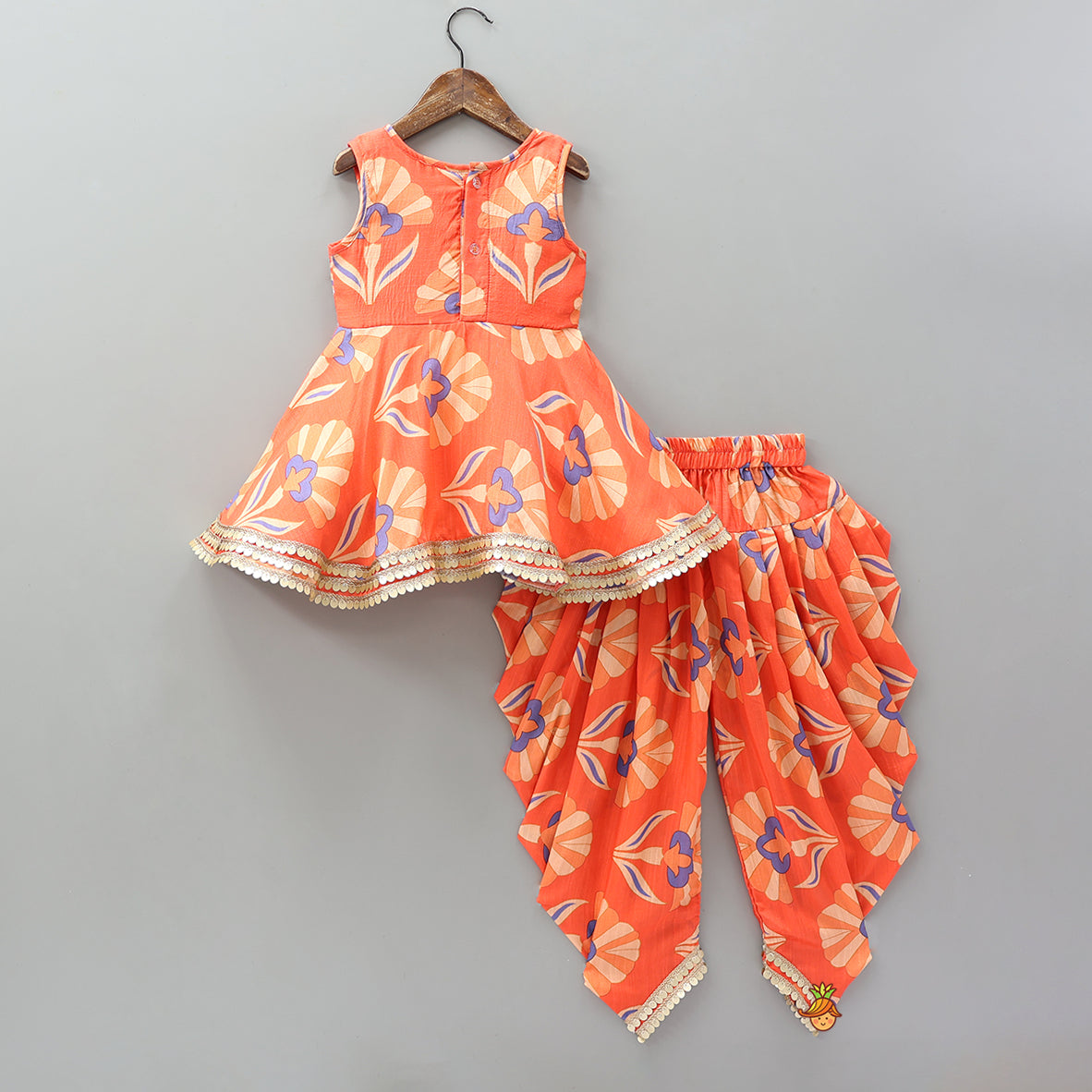 Pre Order: Sleeveless Printed Lace Adorned Kurti With Matching Dhoti