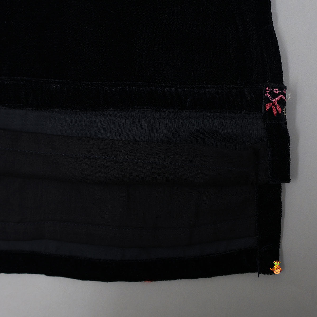 Pre Order: Velvet Kurti With Printed Pant