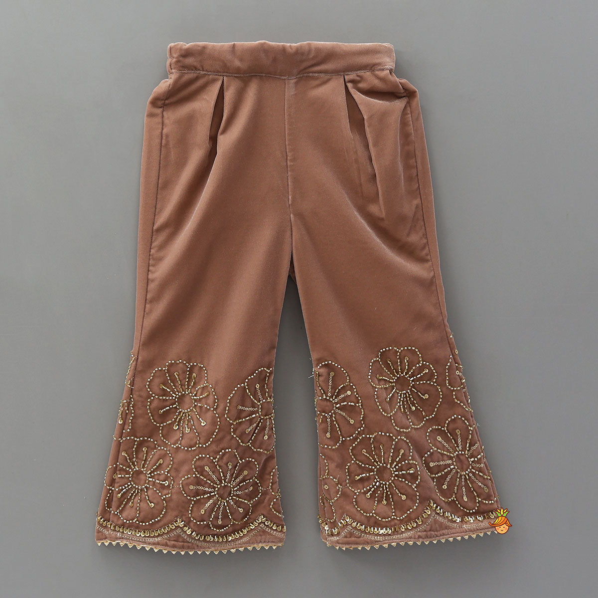 Pre Order: Front-Slit Velvet Kurti And Pant With Dupatta