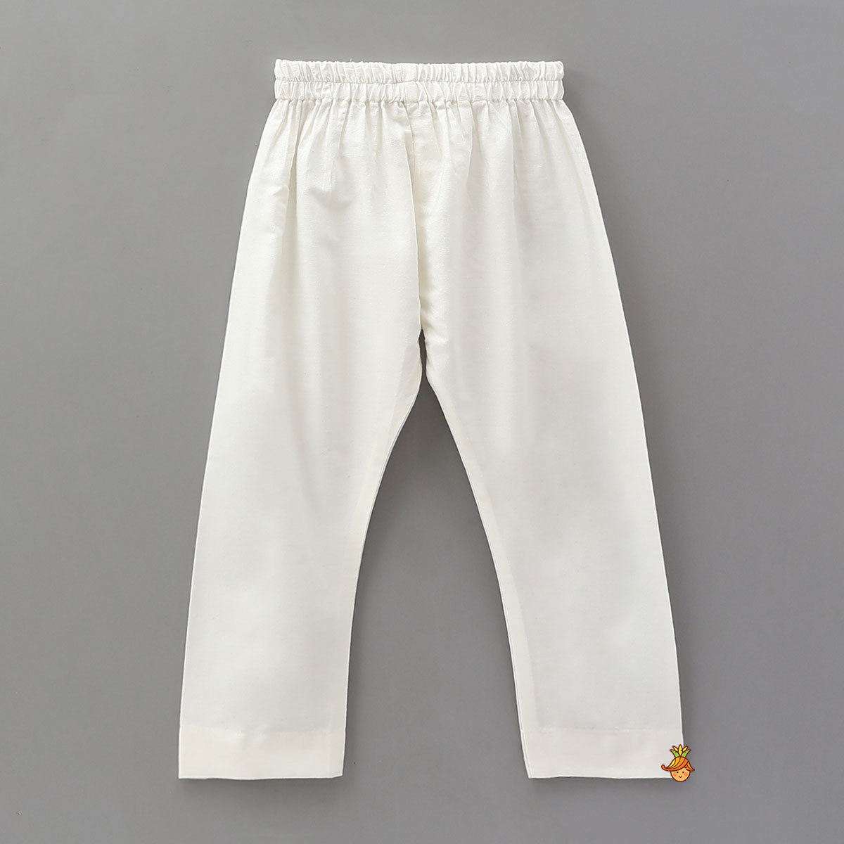 Pre Order: Elegant Printed Kurta With Jacket And Pyjama