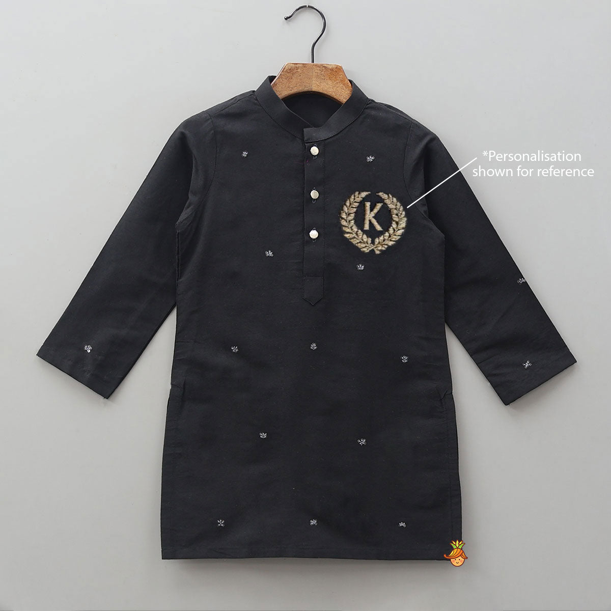 Pre Order: Ethnic Kurta With Pocket Detail Embroidered Jacket And Pyjama