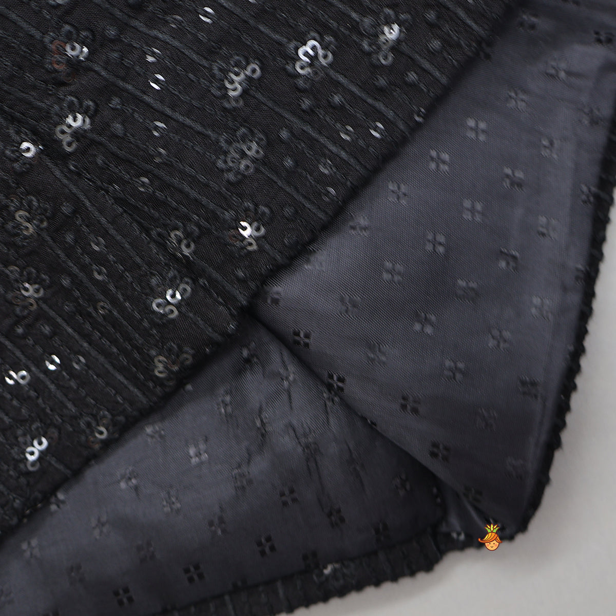 Pre Order: Ethnic Kurta With Pocket Detail Embroidered Jacket And Pyjama