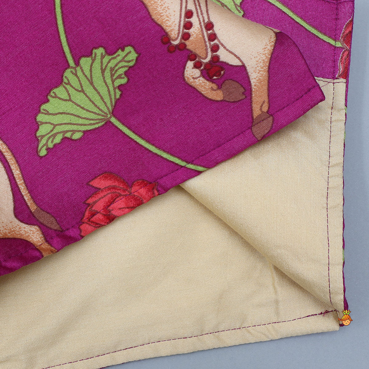 Pre Order: Curved Hem Ethnic Kurta With Printed Jacket And Pyjama