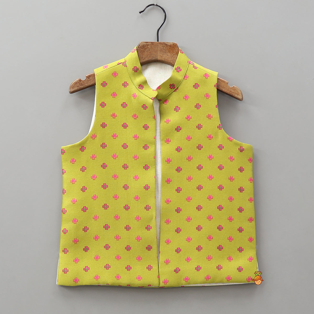 Pre Order: Mandarin-Collar Ethnic Kurta With Printed Jacket And Pyjama