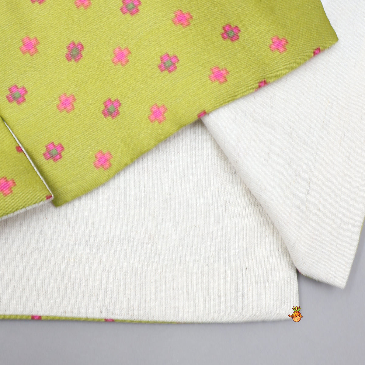 Pre Order: Mandarin-Collar Ethnic Kurta With Printed Jacket And Pyjama