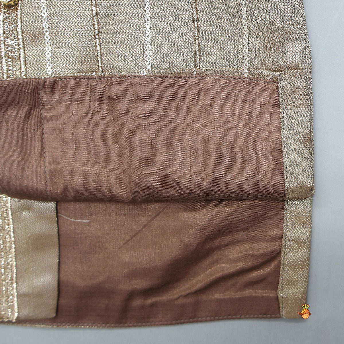 Pre Order: Ethnic Embellished Sheen Kurta With Matching Sheen Dhoti