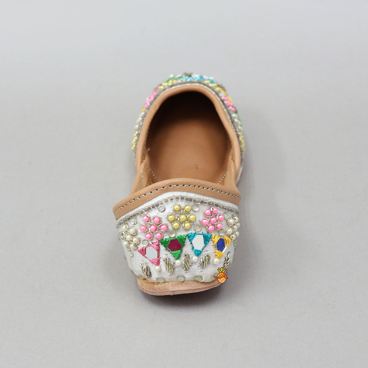 Mirror Work Beautiful Jutti