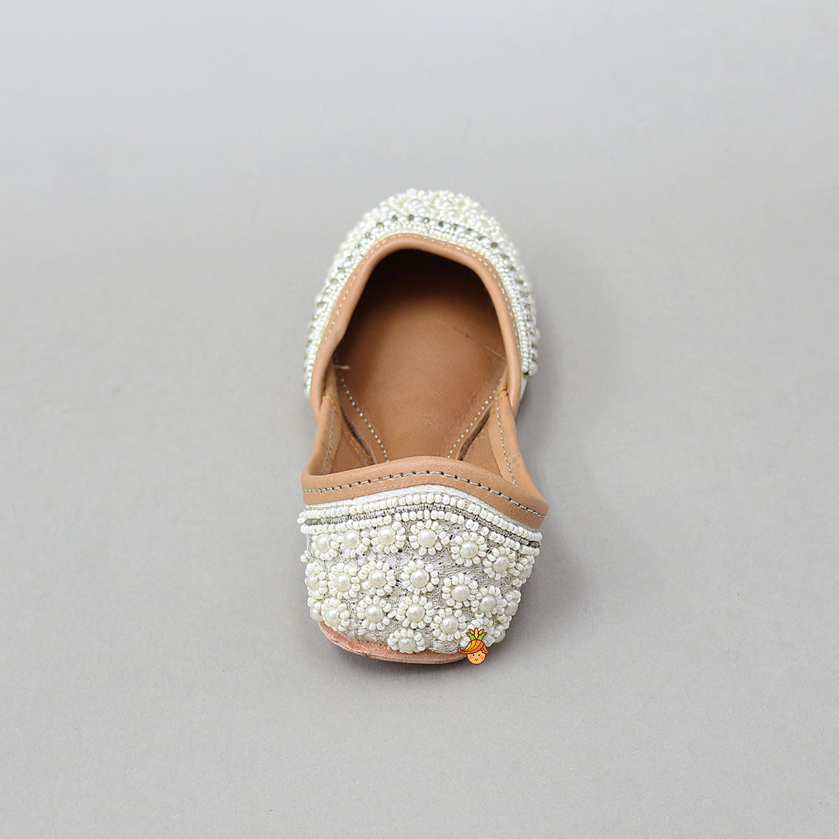 Beaded Floral Embroidered Jutti