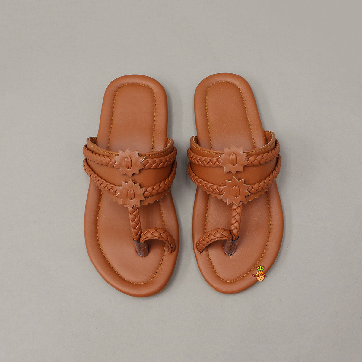 Classic Kolhapuri Flats With Braided Detailing