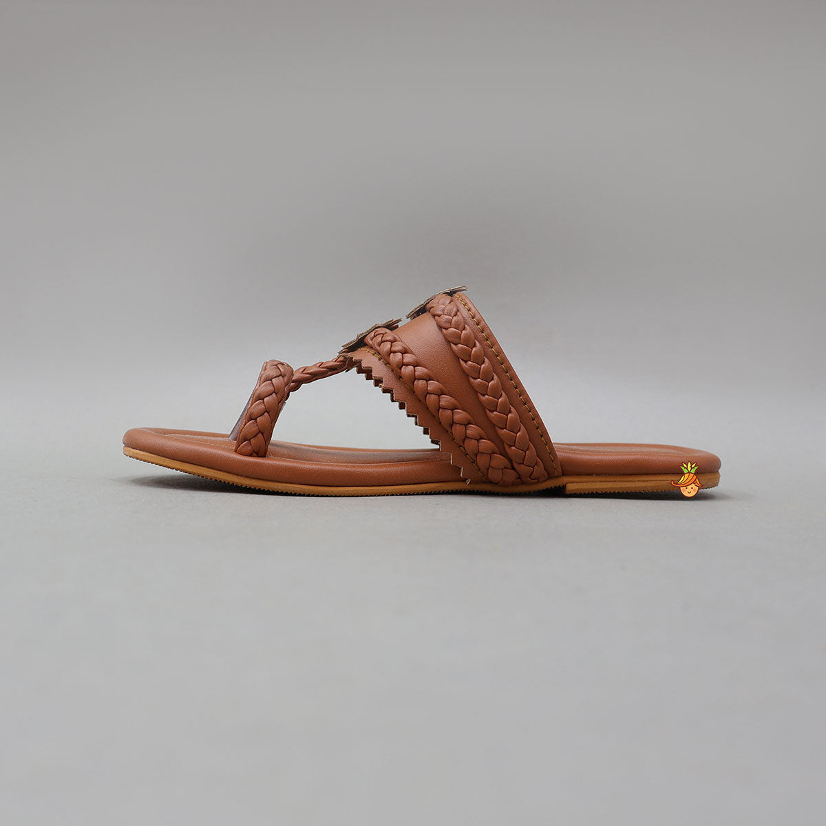 Classic Kolhapuri Flats With Braided Detailing