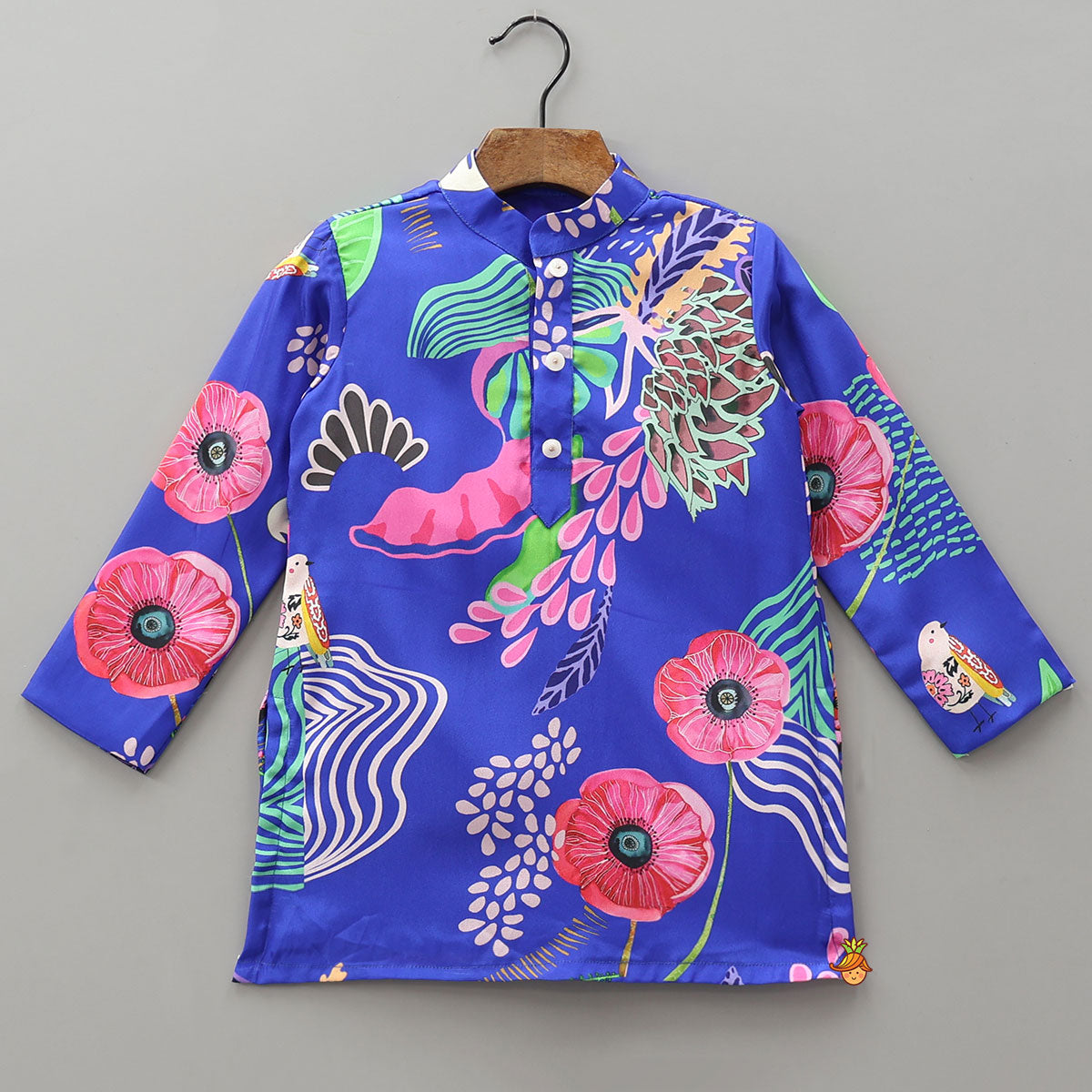 Charming Printed Kurta With Pocket Detail Jacket And Pyjama